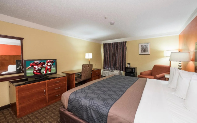 Red Roof Inn & Suites Madison, GA