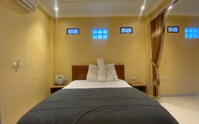 Capital O 93844 Arta Adi Homestay NearBali Zoo
