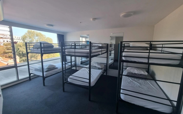 Nomads St Kilda Hostel