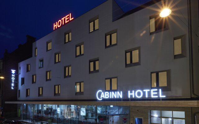 Отель Cabinn Aarhus Hotel Дания, Орхус - 2 отзыва об отеле, цены и фото номеров - забронировать отель Cabinn Aarhus Hotel онлайн вид на фасад