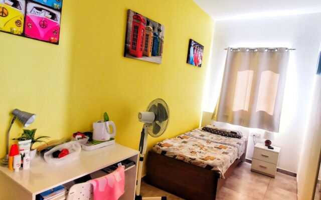 Отель Vicel Accomodation Зейтун комната для гостей