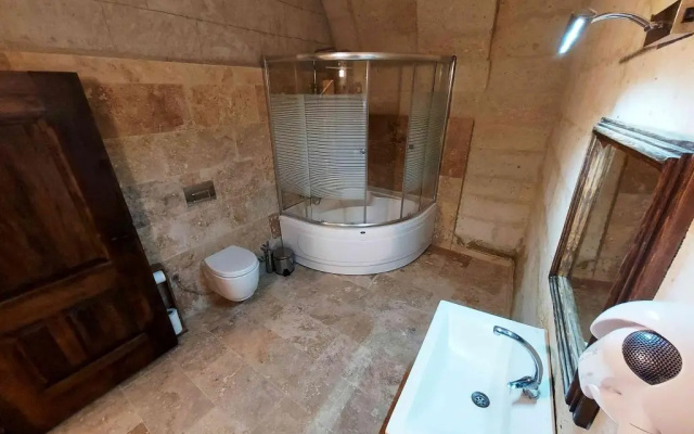 Armesos Cave Hotel