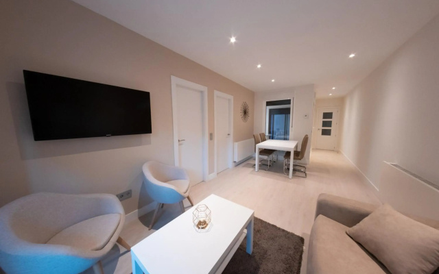 Apartamentos Turisticos - Palacio de Yolanda