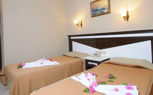Selen Hotel Icmeler