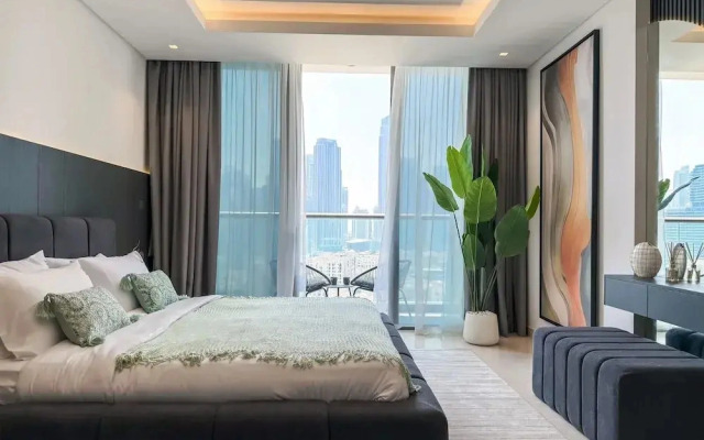 High Floor Burj Khalifa View Apartment