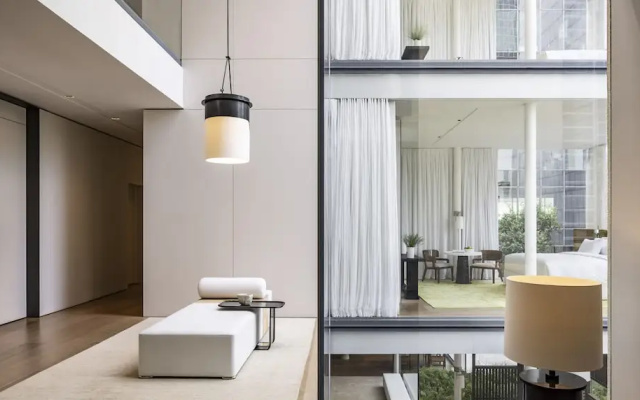 R48 Hotel and Garden