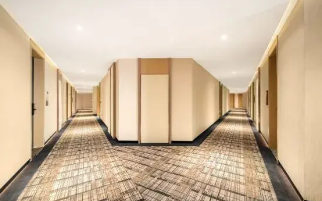 Ramada Yichang Yiling Hotel