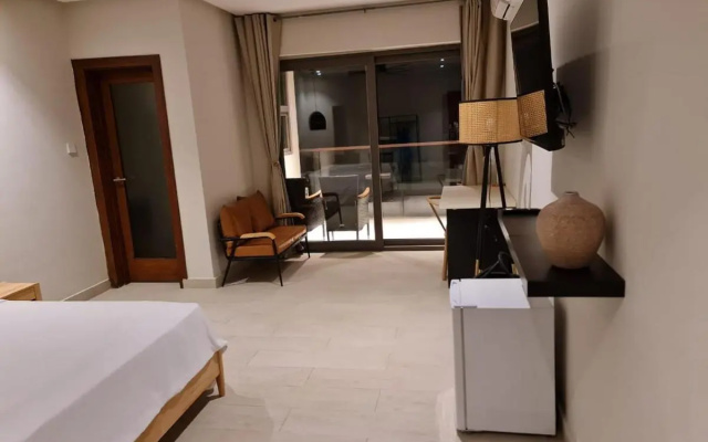 Serenity Terraces Beach Hotel-Kokrobite