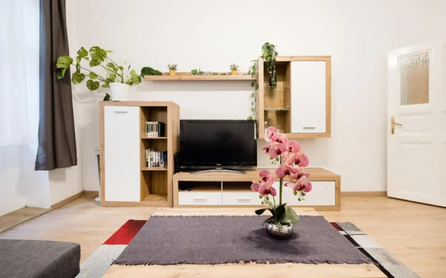 Izabella Apartment