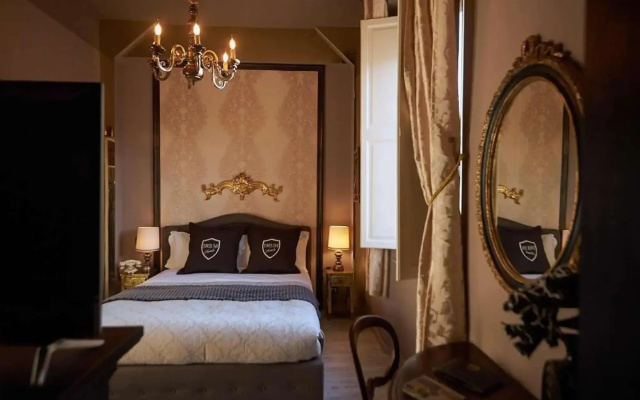 Residenza dEpoca Villa Tower Inn