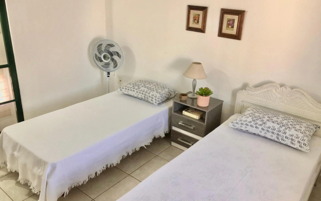 Casa com ótima localização