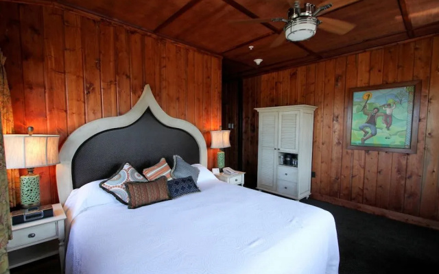 McMenamins Gearhart Hotel