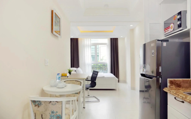 Sunshine Hotel & Apartment