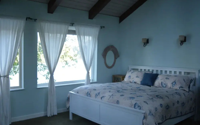 Pirates Cove Beach House