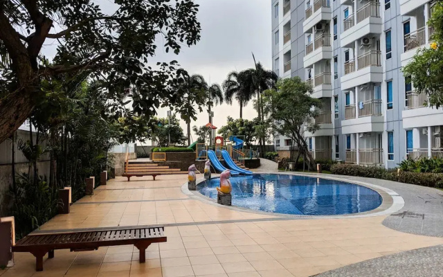 Strategic Studio Apartment at Orchard Mansion Supermall By Travelio