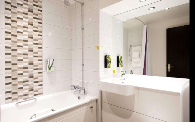 Premier Inn Manchester Salford Media City