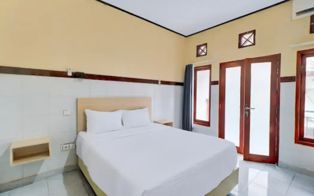 Townhouse Oak Legian Near Legian Beach Formerly Sayang Maha Merta