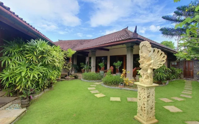 Senyum Villa - Uluwatu