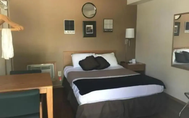 The Brookside Motel Keystone Near Mt Rushmore