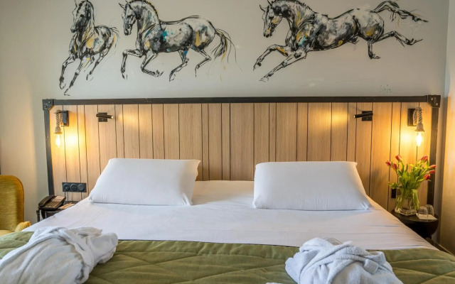 Mercure Bords De Loire Saumur