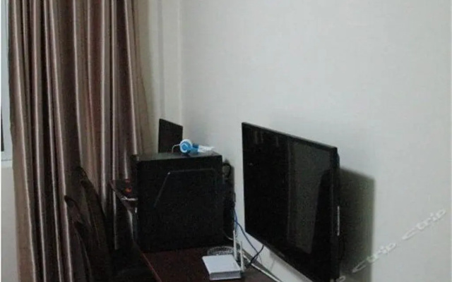 Anxian Longfeng Business Hotel