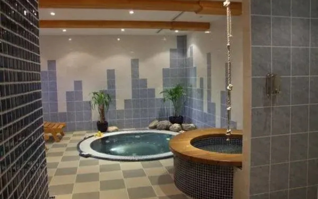 Hotel v Nebi