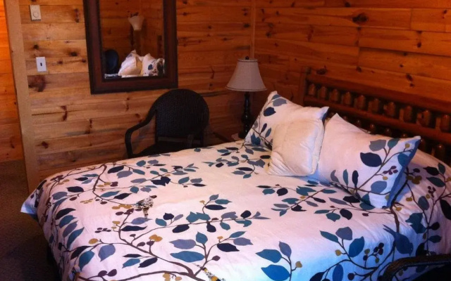 Lake Lauzon Resort and Marine