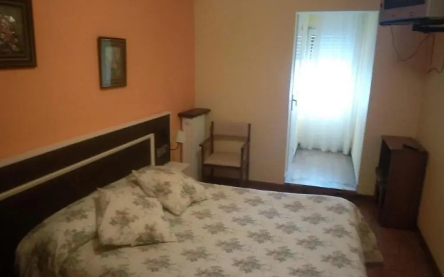 Hostal Sayola