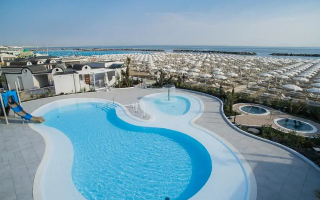 Mediterraneo Hotel & Suites