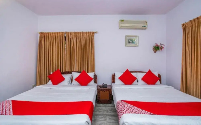 Uv Comforts By OYO Rooms