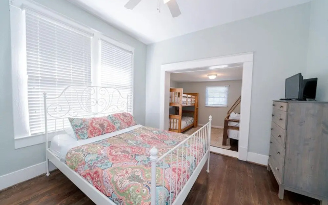 Out Of The Blue 2 Bedroom Home