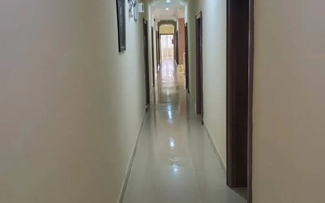 Angels Court Hotel And Suites