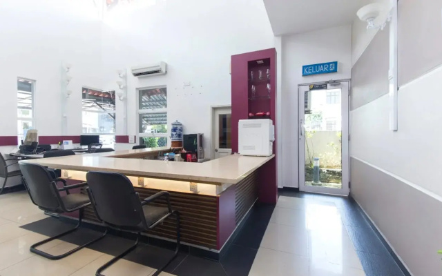 OYO 706 Cozy Hotel