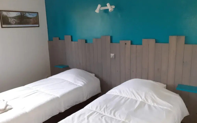 HOTEL,RESTAURANT