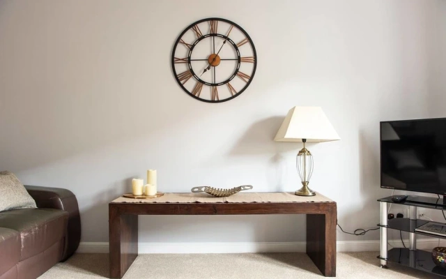 Gorgeous 2BR City Centre Apt with Parking