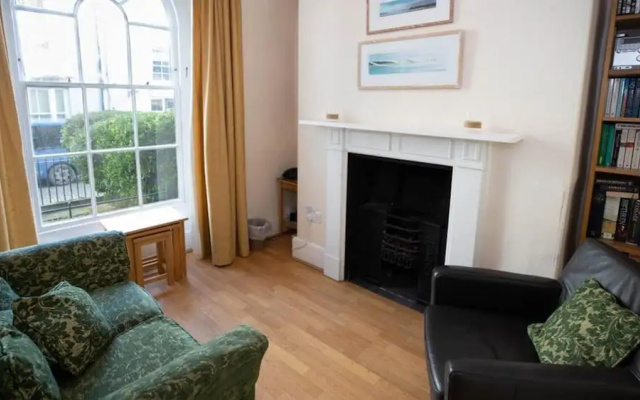 Frogmore Terrace 1