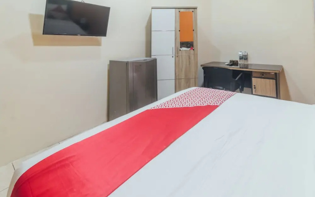 OYO 2010 Satria Guest House