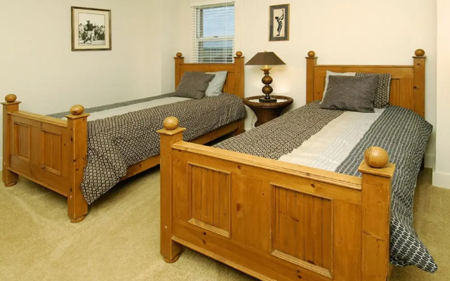 Kiva Lodge - Kiva Village Condos