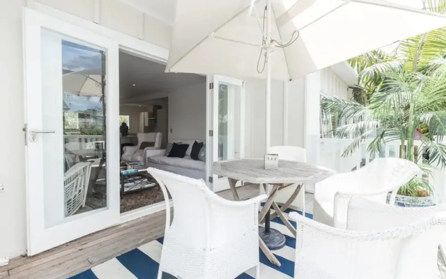 Stunning and Modern 4 Bedroom Townhouse Near Kohi Beach