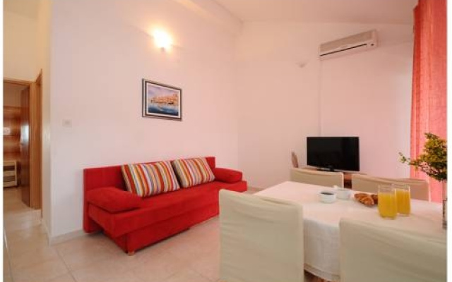 Apartments Pralija