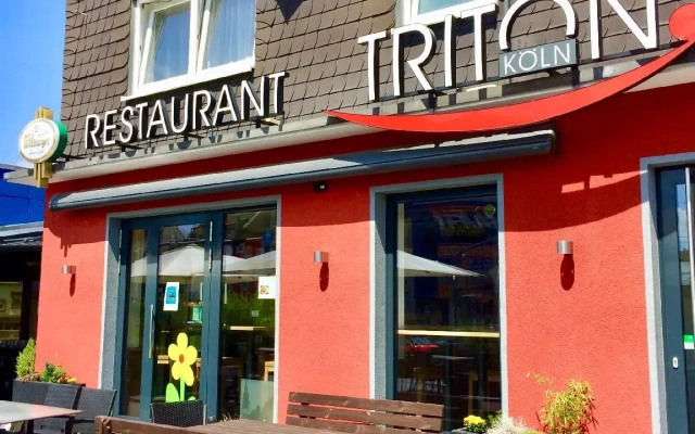 Hotel Triton