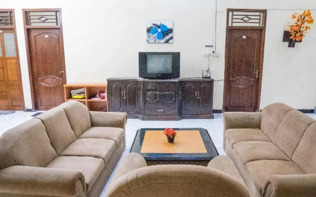 OYO 643 Al Thalib 8 Syariah