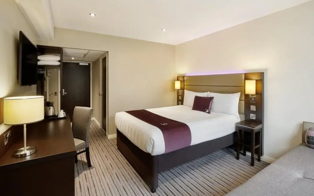 Отель Premier Inn London Holborn