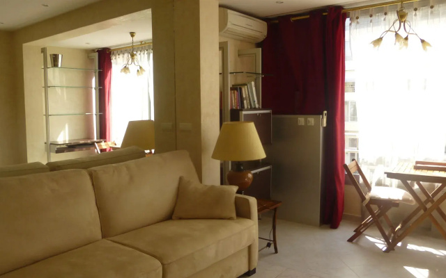 Sweet Accommodation