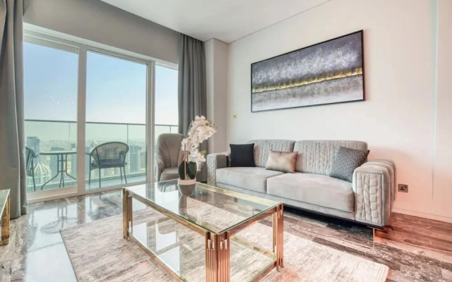 High-end Luxe Apt w Marina Views