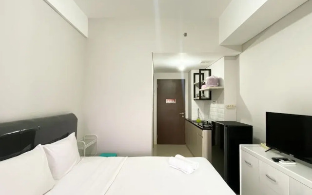 Homey And Warm Studio Transpark Juanda Bekasi Timur Apartment