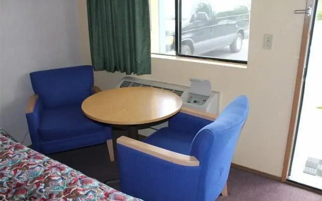Sumner Motor Inn