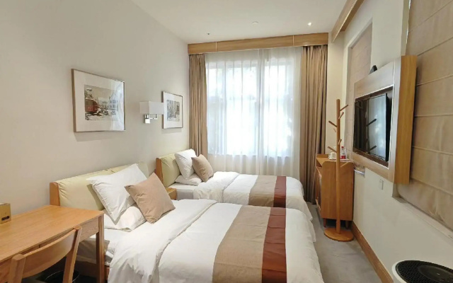 Heyou Cisheng Life Class Health Resort Hotel