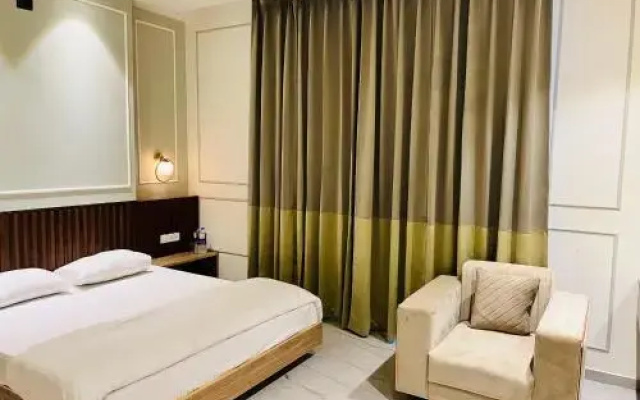 Hotel Greenland Khairthal