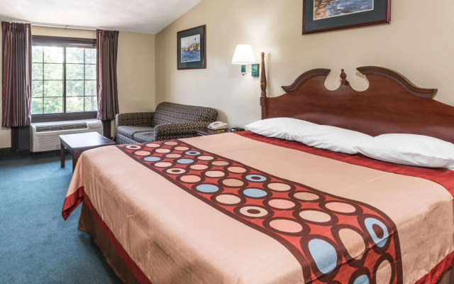 Super 8 by Wyndham West Greenwich/Providence